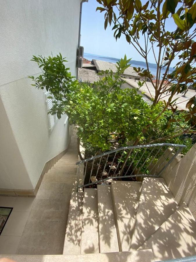 Apartments Lucija Baška Voda Buitenkant foto