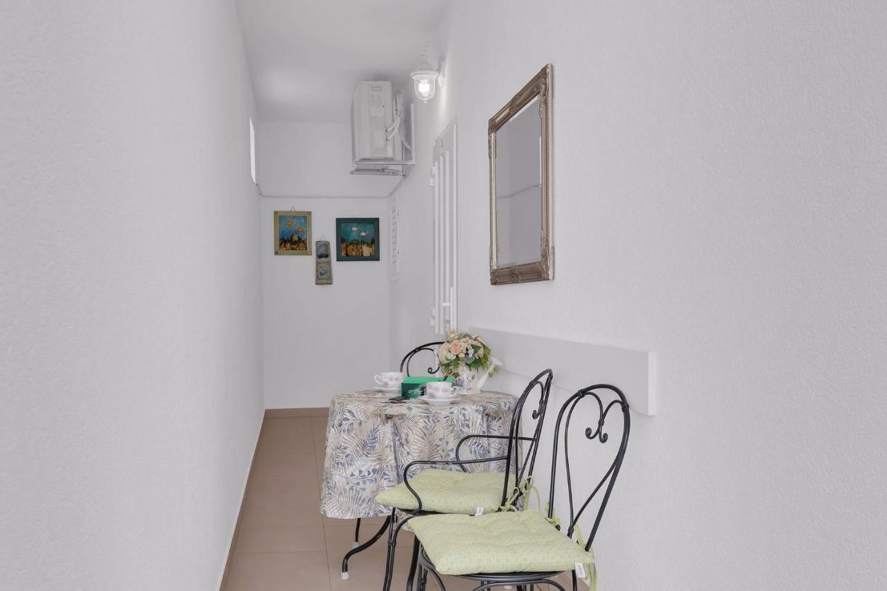 Apartments Lucija Baška Voda Buitenkant foto